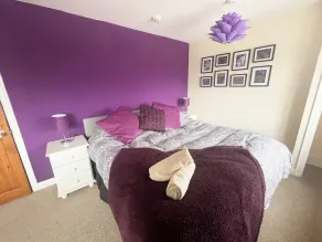 7 bedroom annexe to former farmhouse, family & pet friendly, with basement pub - Image 5