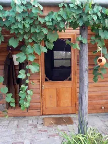 Relax in a beautiful private peaceful setting 5 minute drive from Beechworth - Image 4