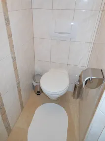 2bedroom Family Home, Air-Conditioning, Cable TV, Wifi, Metro - Image 3