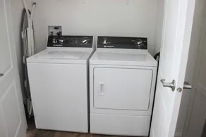 A wonderful 2 bedroom/2 bath rental (1,000 sq - Image 2