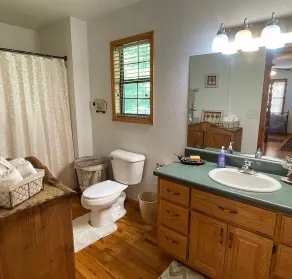 Jolly Rancher Cabin – 2BR Mountain Chalet in Murphy | Sleeps 7 - Image 4