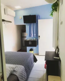 Hidden Gem Budget Beach Studio / High-Speed Wifi - Image 5