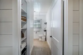Tomball Craftman Cottage - Image 4