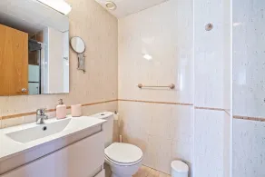 Apartamento lujo& piscina junto Barcelona Centro - Image 2