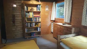 LARGE HOLIDAY HOUSE WITH GARDEN - Image 5