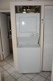 NY LISTE! Fantastisk udsigt m / privat bådslip. Nyligt opfrisket. Ren! - Image 2