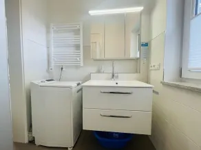 °Ferienwohnung mit separatem Schlafzimmer, Balkon, 52 qm, TV, Spülmaschine,Waschmaschine - Image 2