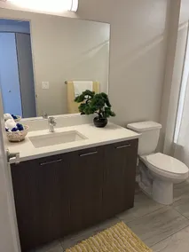 CHIC 2 BEDS IN DOWNTOWN MIAMI - Image 3