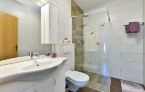 Awesome Home In Varazdinske Toplice With Sauna - Image 3