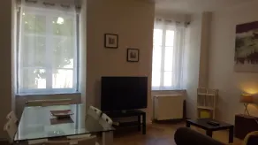 Apartment 1 coquet - Image 5
