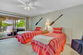 Dancing Water - Sleeps 10, Private dock, Game Room & Hot Tub - Image 4