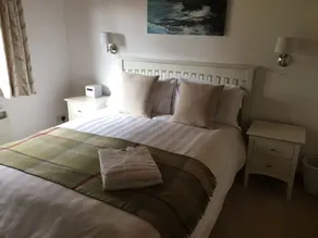 Stuga med spektakulärt hav och utsikt över bergen - Image 5