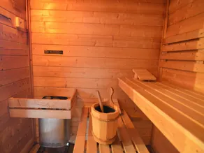 Holiday Home in Noordbeemster with Bubble Bath - Image 4