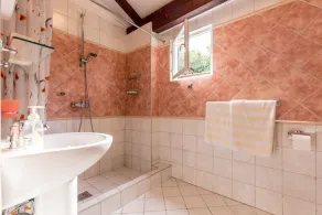 Preciosa casa de verano de 1920 en Cavtat, balcón con vistas al mar y jardín privado con piscina - Image 3
