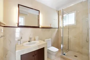 Villa with spectacular views in Malaga, 5 minutes from the beach - Image 3