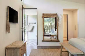 Picadilly Pavilions - Broken Head / Byron Bay - Image 3