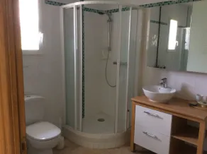 Rummelig villa i fred i SILLANS-LA-CASCADE i PROVENCE VERTE - Image 2