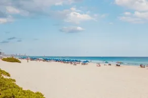 Oceanfront 2BR Villa for 6 -  3 Bathrooms - Walk to La Isla & Beach - Image 4