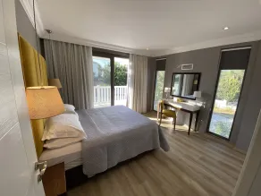 Stylish, Modern Villa, Airport Transfer on Arrival & Luxury Welcome Pack - Image 5