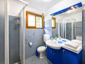 3 dormitorio separado Rustico con gran terraza en un entorno ��nico - Image 2