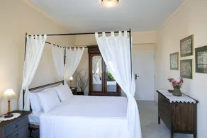 Beautiful villa with garden and large swimming pool-separate kids pool - Image 2