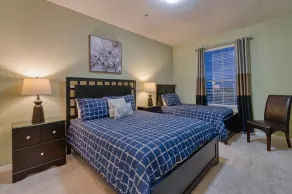 Deluxe 3 Bedroom Apartment 404 - Image 5