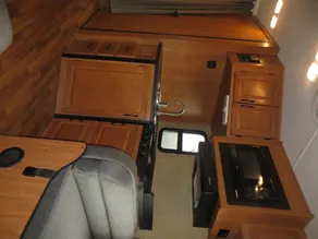 2015 Wohnmobil - 30 Fuß - 6/7 Schlafplätze - Image 2