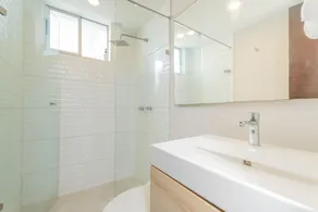 14th Floor 3BR apt City Views and Rooftop Jacuzzi - Image 3