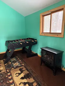 Cozy cabin, private 10 acres close to ATV trail & lake - Image 4