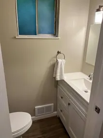 Carter #6, Two Bedroom Apartment near Xavier - Image 4