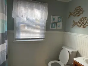 Brant Beach 3 Houses to the Beach, Dog friendly, 1st floor - Image 2