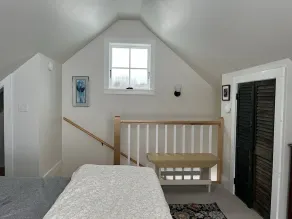 Beautiful Light Filled Guesthouse in country - Image 5