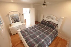 Driftwood Point Waterfront Cottage - Image 5