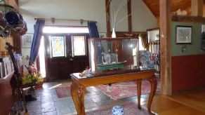 Beautiful spot for family reunion or wedding guests - Image 2