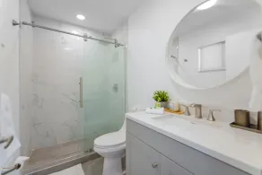 Family-Friendly 4BR House with Pool in Westchester Miami - Image 3
