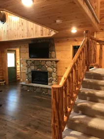 Log home nestled in tall pines near Norway Lake - Image 4