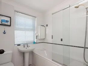 2 bedroom accommodation in School Steps - Image 3