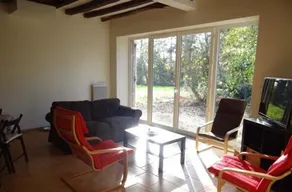 Renovated Farm Near Le Mans: 4 Bedrooms, Modern Amenities, Countryside Bliss, Sleeps 8 - Image 5
