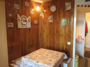 Beau Studio 4 Pers Rénové Déco Montagne - Image 2