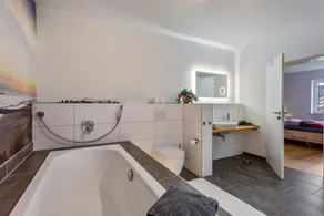 Appartement \"Sauerlandrefugium\" avec vue sur la montagne, terrasse privée et sauna - Image 5