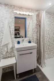 Studio-Ensuite mit Dusche-Komfort-Terrasse-Les Larris de Garenne - Image 3