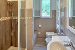 Villa Mimosa: villa med exklusiv användning, trädgård, grill, 3 sovrum och 3 badrum, för 8 - Image 4