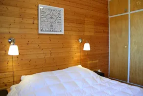 Outside: apartment for 8 people on the 2nd floor, balcony. -Interior: 115 m2, entrance hall, living - Image 5