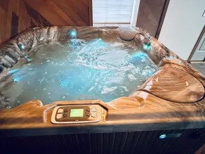 Riverview Villa - Hot Tub - Beach - River Views - Image 5