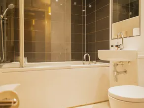 The Lambs Passage Executive Apartment - Image 3