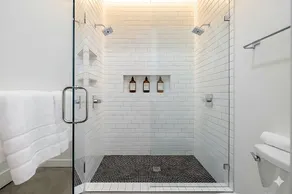 The 121 Hotel - Image 4