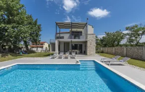 Holiday Home Green Way with Pool - Image 5