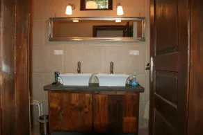 Country house, 8 people. Private parking, swimming pool and large private garden. At Lake Tisza. - Image 4