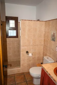 bondgård med wifi, pool, terrass, utsikt över havet och bergen CR / MA / 00776 - Image 3
