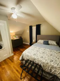 Cozy & comfy in-law suite with Boston skyline view - Image 5